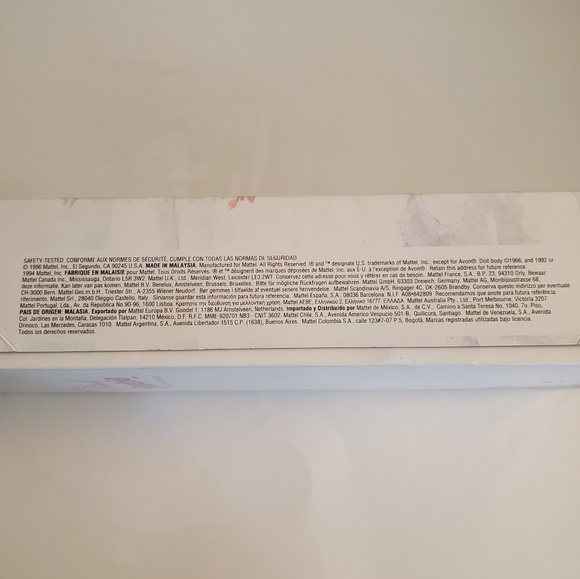 1996 Barbie Spring Petals AVON Special Edition Doll In BOX - Picture 6 of 6